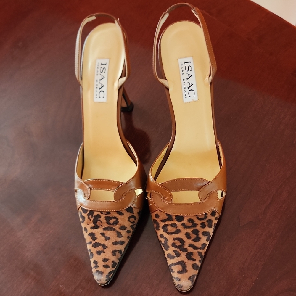 Isaac Mizrahi faux animal/ leather sling back pointed toe heels (3.5 inch heels) - Picture 3 of 8